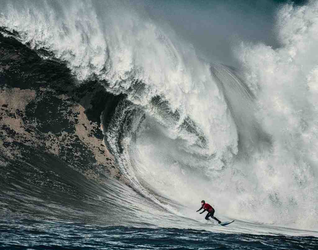 Comment s'appelle la plus grande vague du monde ?