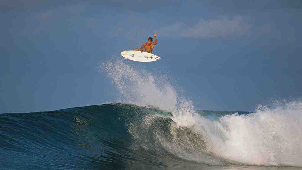 Comment tourner sur une planche de surf ?