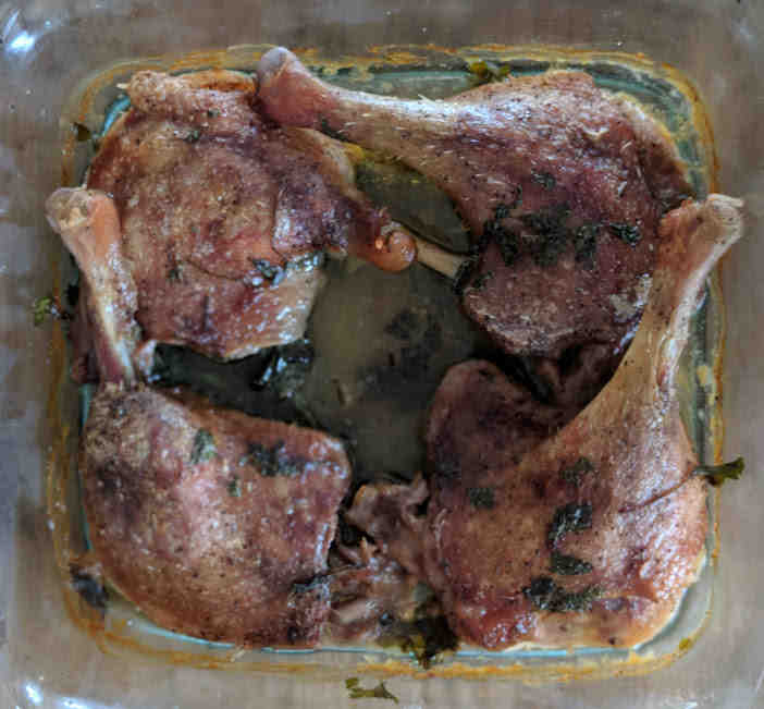 Comment faire cuire les cuisses de canard confites ?