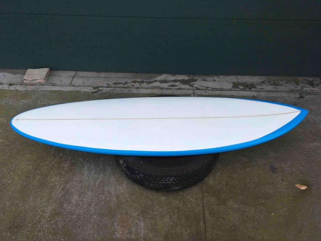 Comment peindre une planche de surf ?